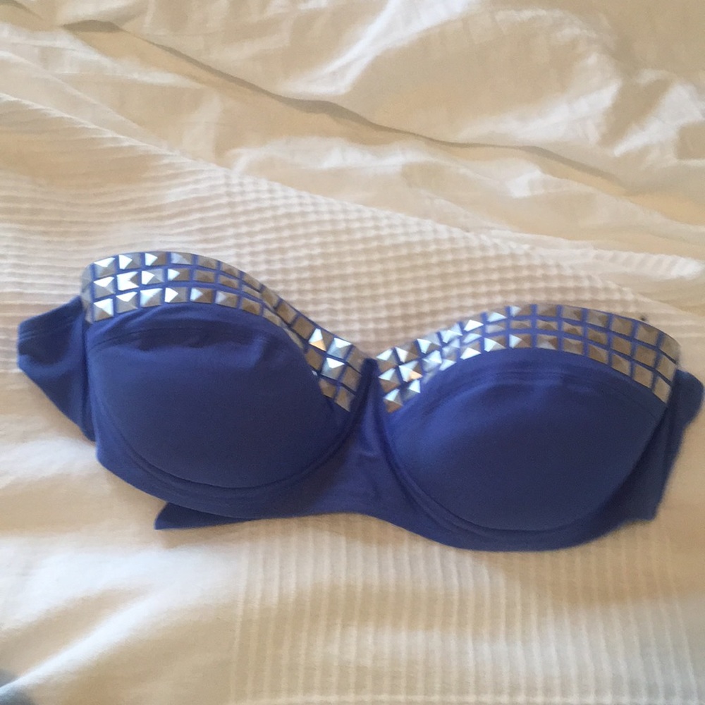 Bikini top